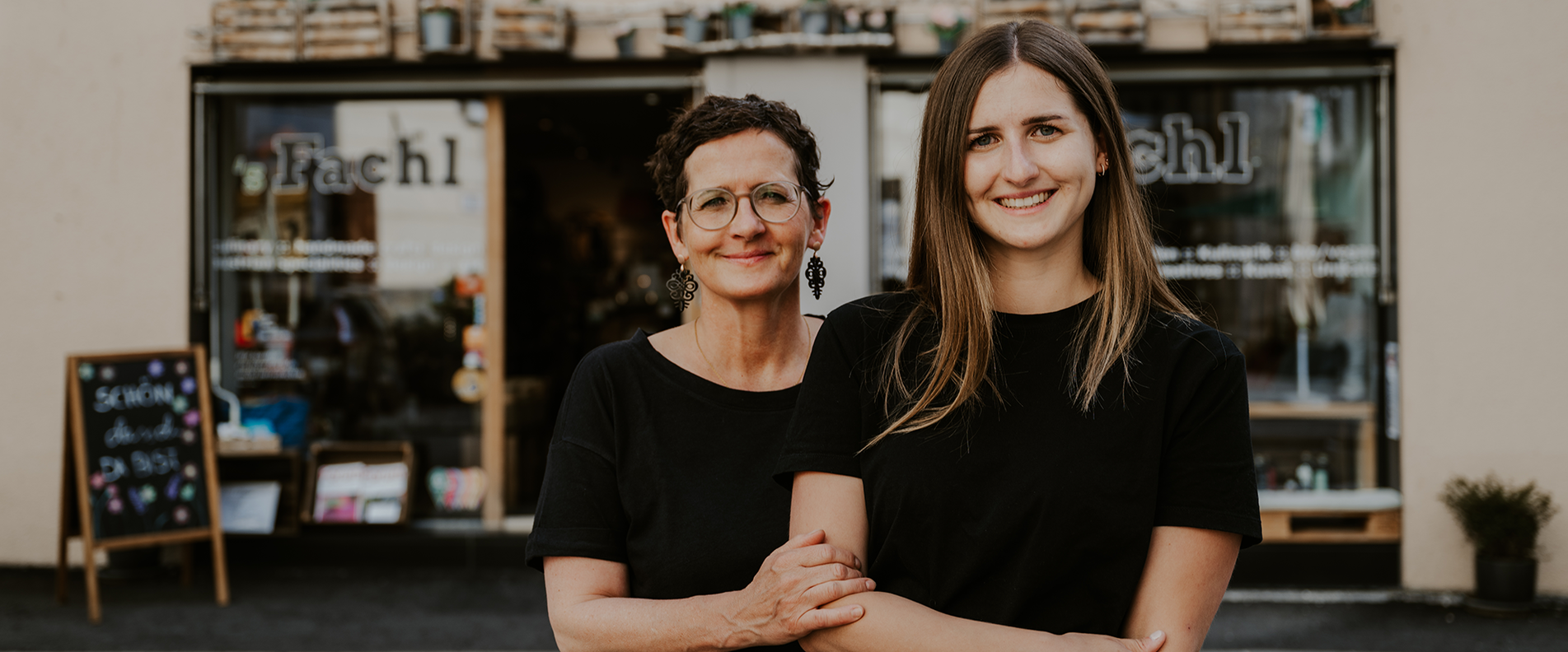 Foto von den Betreiberinnen des 's FAchls in Salzburg | © Anna Haslauer Photography