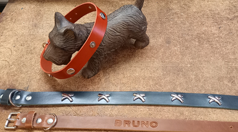 Hundehalsbänder vom Gürtelmacher Schliesselberger | © Gürtelmacher Schliesselberger