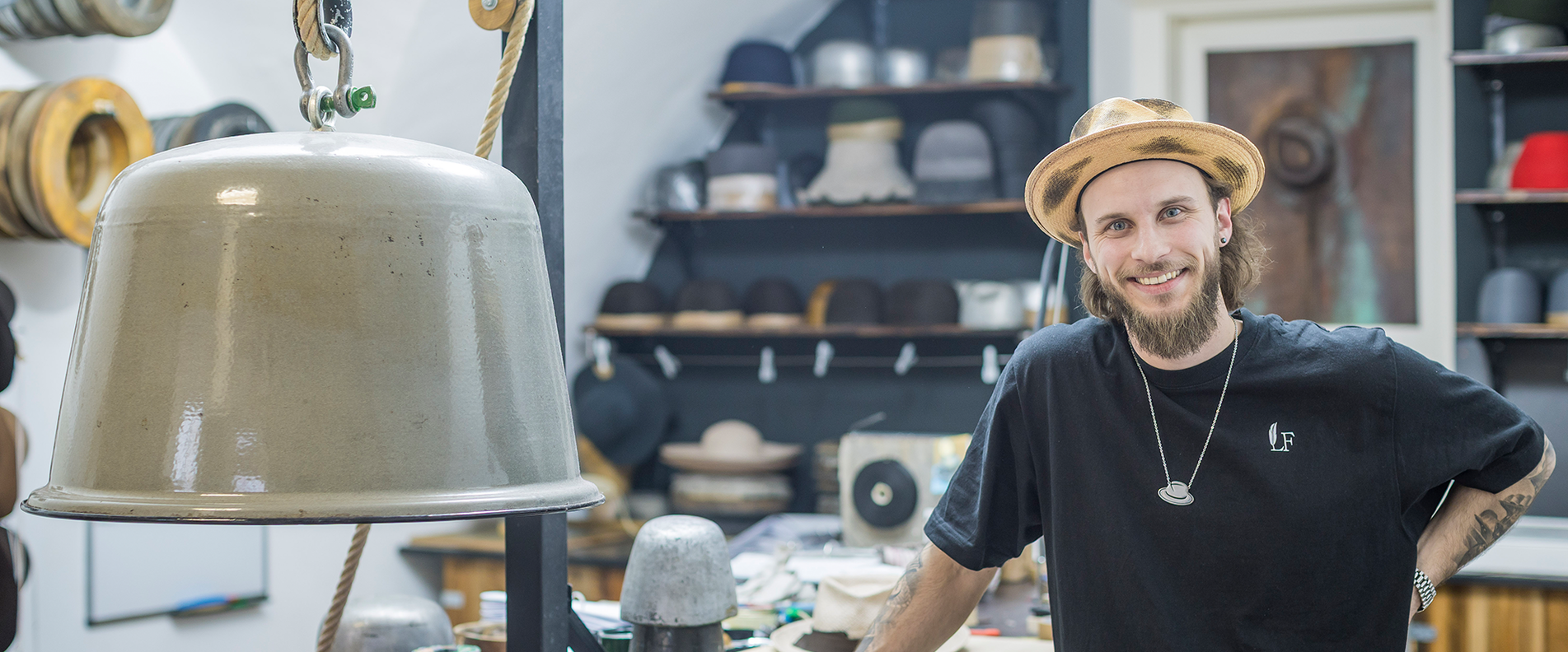 Leon Freiberger von LF Hats | © Neumayr Christian Leopold