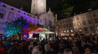 Veranstaltung im Innenhof St. Peter | © Albert Moser