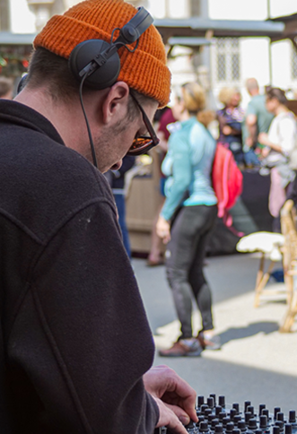 DJ Sounds beim Altstadt Samstag | © Valentin Czihak