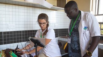 Die Austrian Doctors in Kenia – Wo Hilfe Zukunft schafft | © Daniel Samer