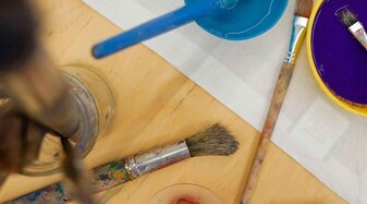 Pinsel und Farben | © Eram Khan