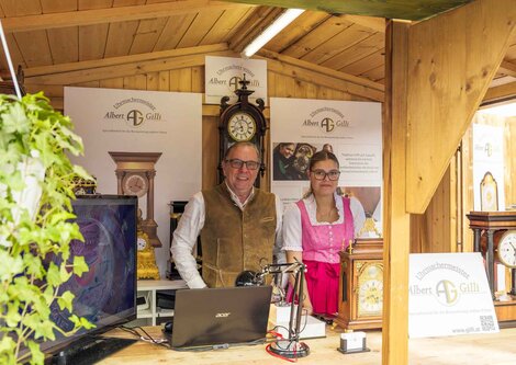 Uhrmachermeister Gilli Stand am Salzburger Rupertikirtag | © Christoph Haid
