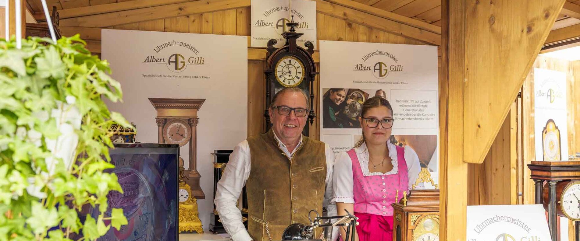 Uhrmachermeister Gilli Stand am Salzburger Rupertikirtag | © Christoph Haid
