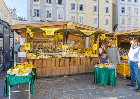 Imkerei Hinterhauser Stand am Salzburger Rupertikirtag | © Christoph Haid