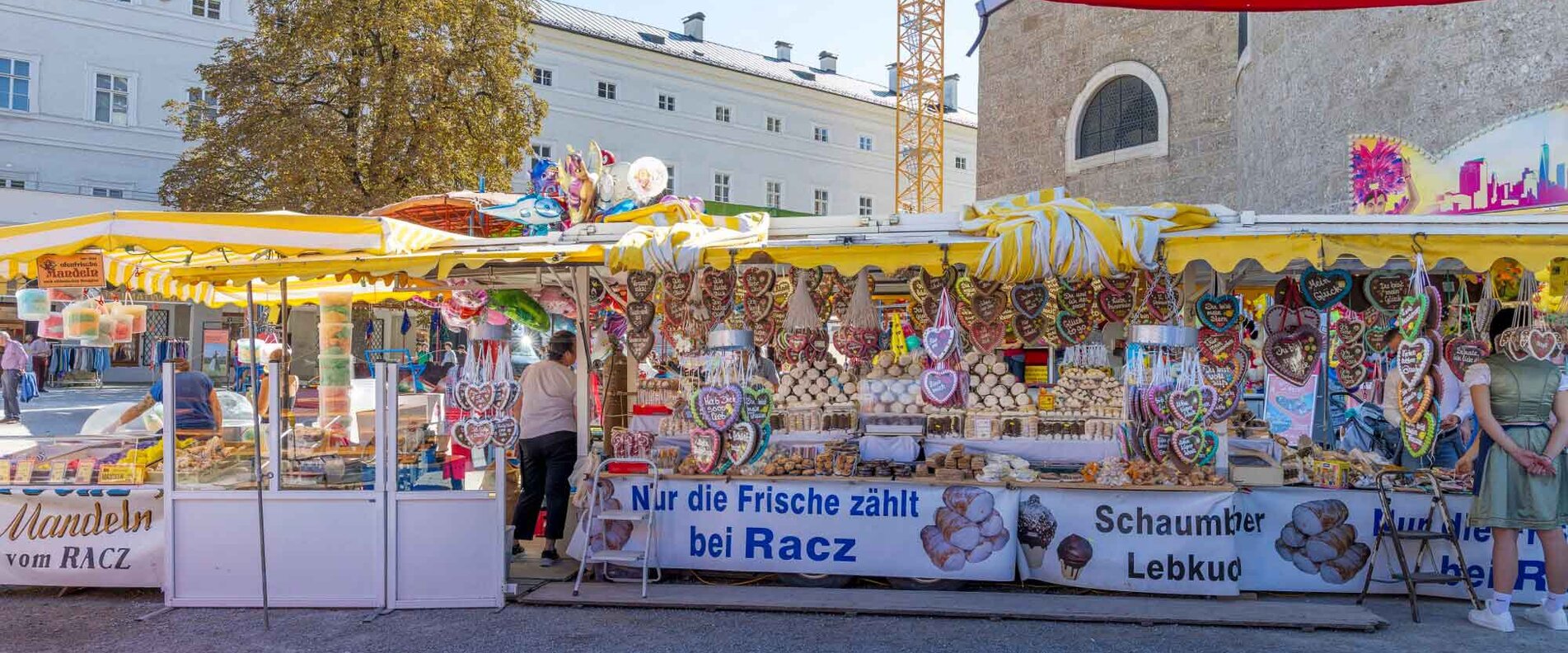 Süßwaren Racz Stand am Salzburger Rupertikirtag | © Christoph Haid