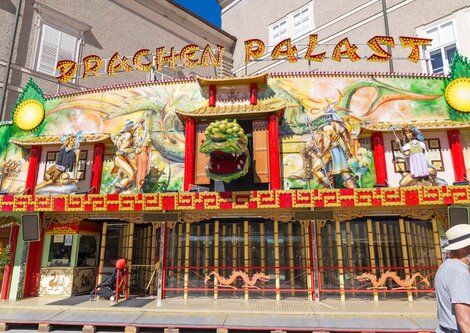 Drachenpalast am Salzburger Rupertikirtag | © Christoph Haid