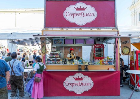 Crepes Queen Stand am Salzburger Rupertikirtag | © Christoph Haid