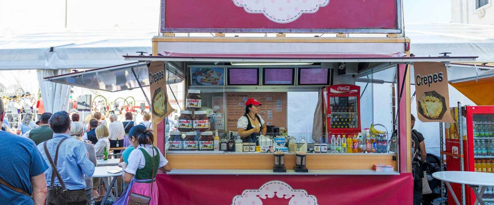 Crepes Queen Stand am Salzburger Rupertikirtag | © Christoph Haid