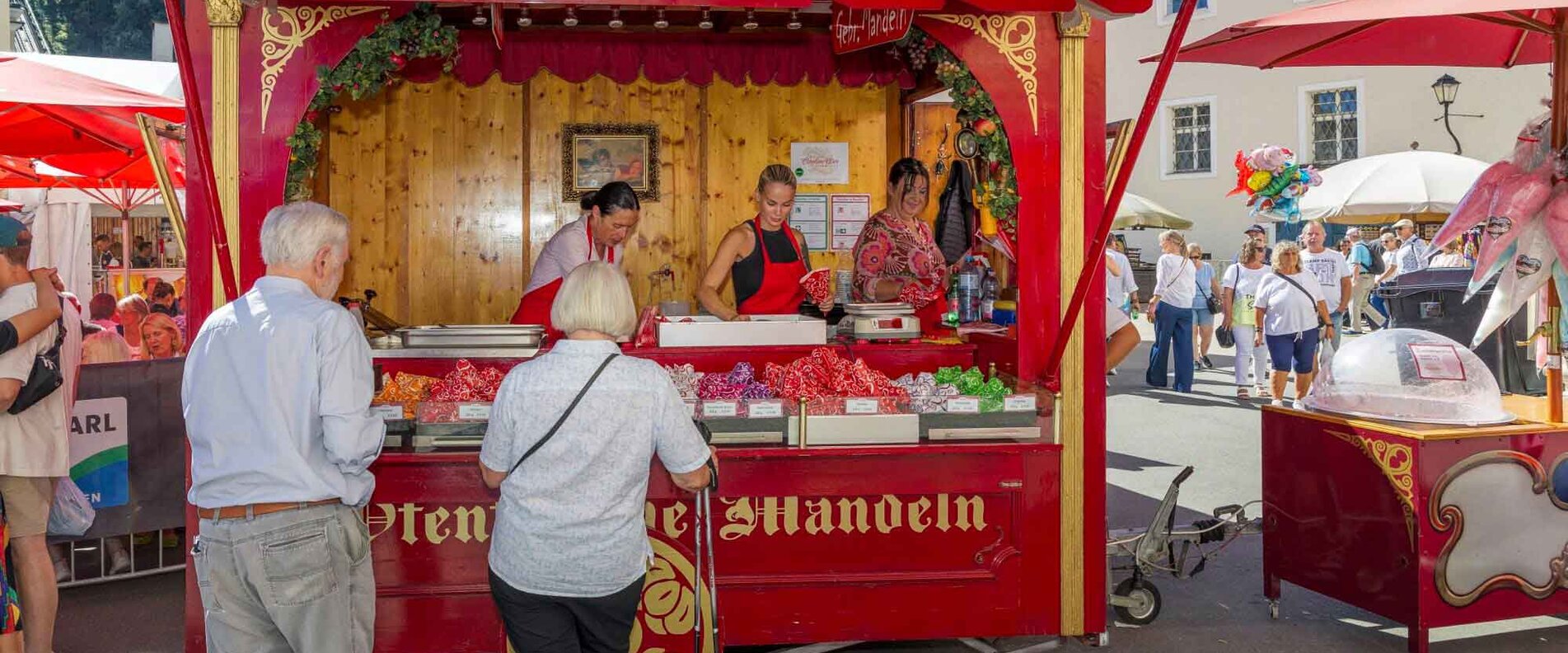 Gebrannte Mandeln Stand am Salzburger Rupertikirtag | © Christoph Haid